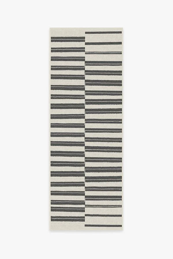 Offset Stripe Black Outdoor Rug